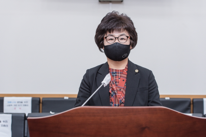 Ȳ���� ���ǿ�, �ʵ��л� ġ�������� �������� �кθ� ������ �δ� �氨