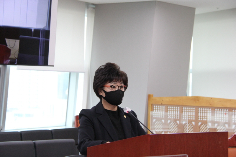 Ȳ���� �ǿ�, ����⵵ ������ �ߴ� ���� ���ʡ� ���� ����