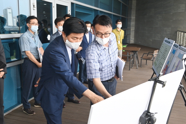 ������ ��õ����, �� �ֿ��� ���� �湮