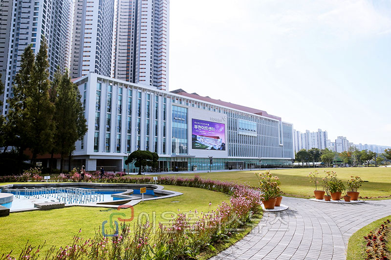 ������ ������Ρ���ȭ��� �߽��� ���࿡ �� ���� ��õ��