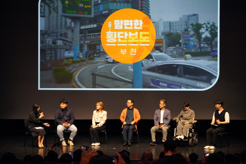  ��õ��ȭ���, �ùΰ� �Բ��� 2025 ��õ �ùι̵�� �佺Ƽ�� ������